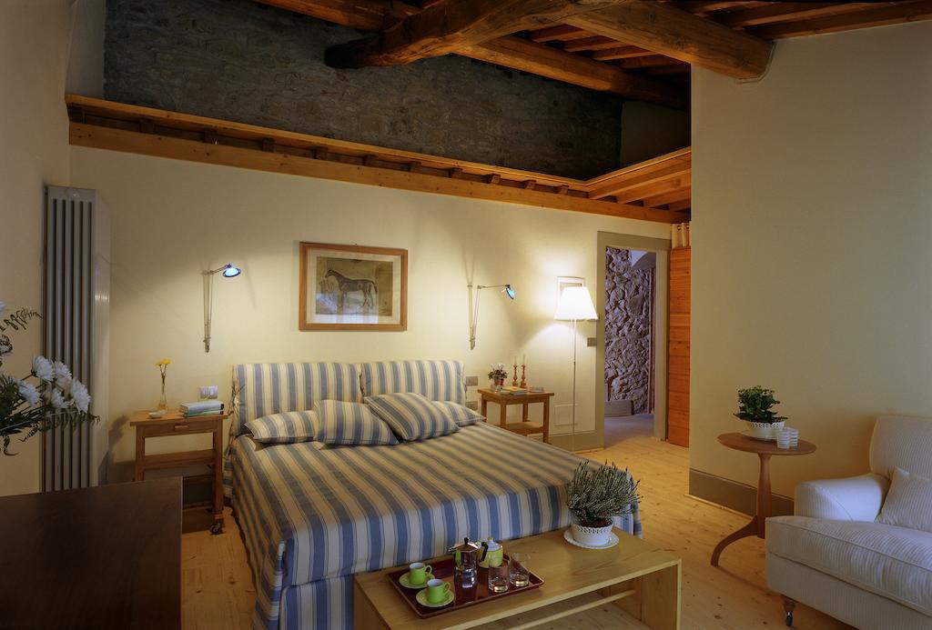Fattoria Casamora - Suites Pian di Scò Cameră foto